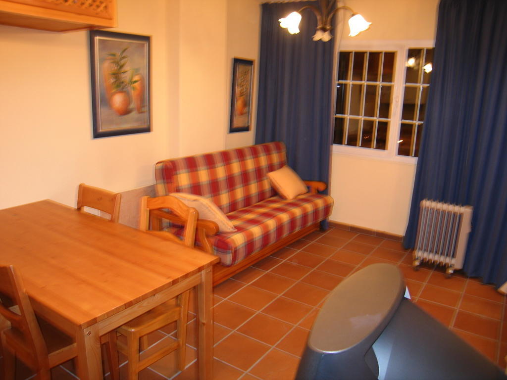 Apartamentos Sierra Nevada Welcome Phòng bức ảnh